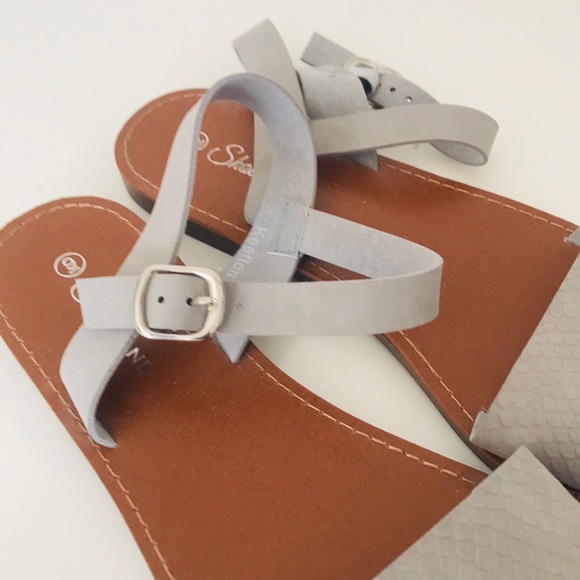 Gray Open Toes One Band Ankle Strap Flat Sandal - Picture 8 of 11